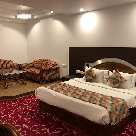 Hotel Lawrence Amritsar Exterior foto